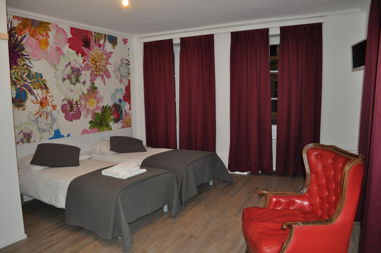 Hotel Du Raisin Lausanne Buitenkant foto