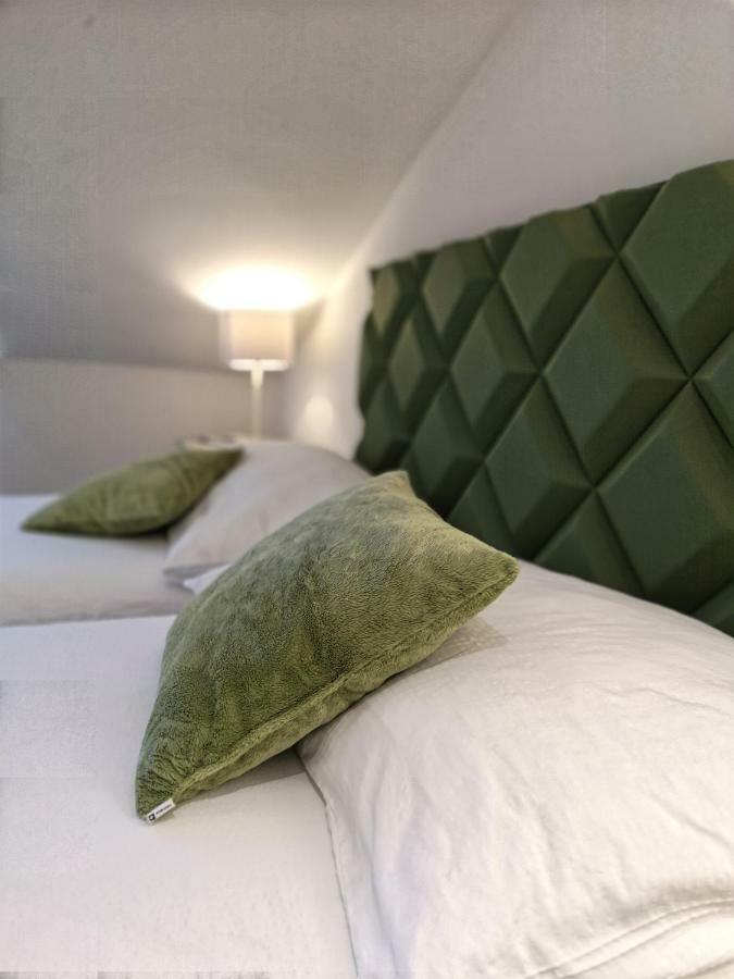 Hotel Du Raisin Lausanne Buitenkant foto